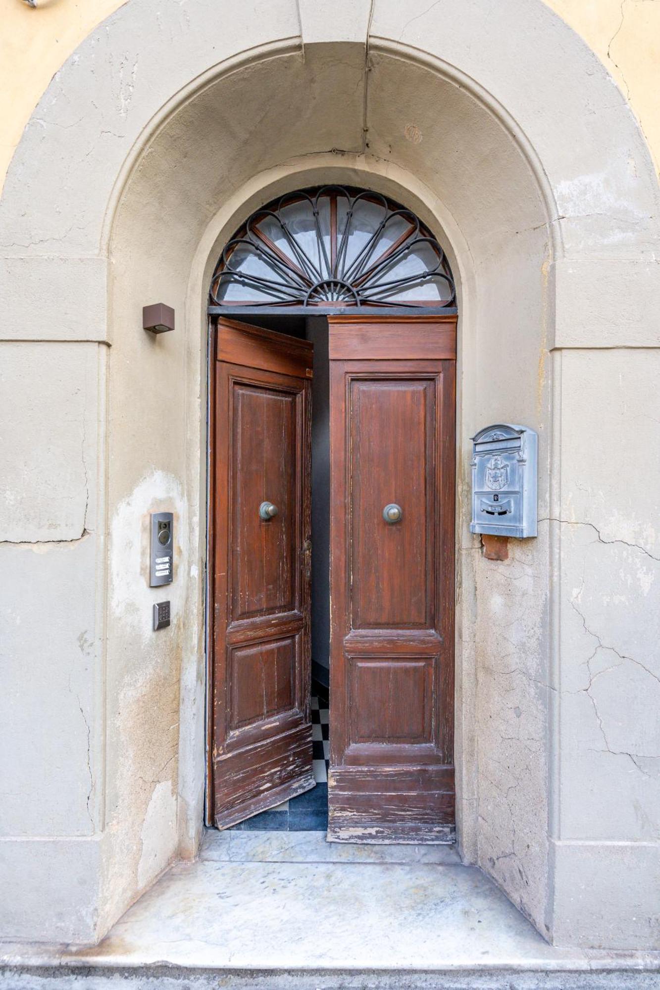 B&B Via Corsica 10 ปิซา ภายนอก รูปภาพ